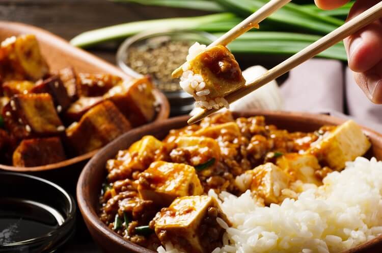 Chińskie tofu z warzywami - kuchnia chińska