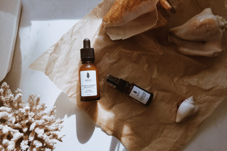 Minimalizm kosmetyczny – co to jest i jak zacząć go wprowadzać?